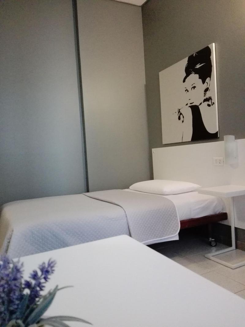 Bert Hotel Sesto San Giovanni Buitenkant foto