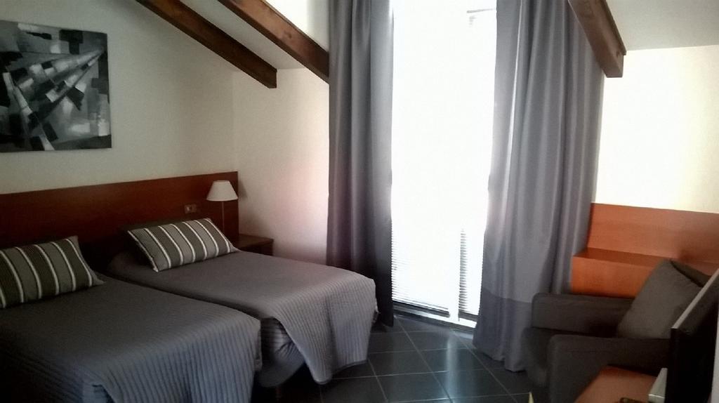 Bert Hotel Sesto San Giovanni Buitenkant foto