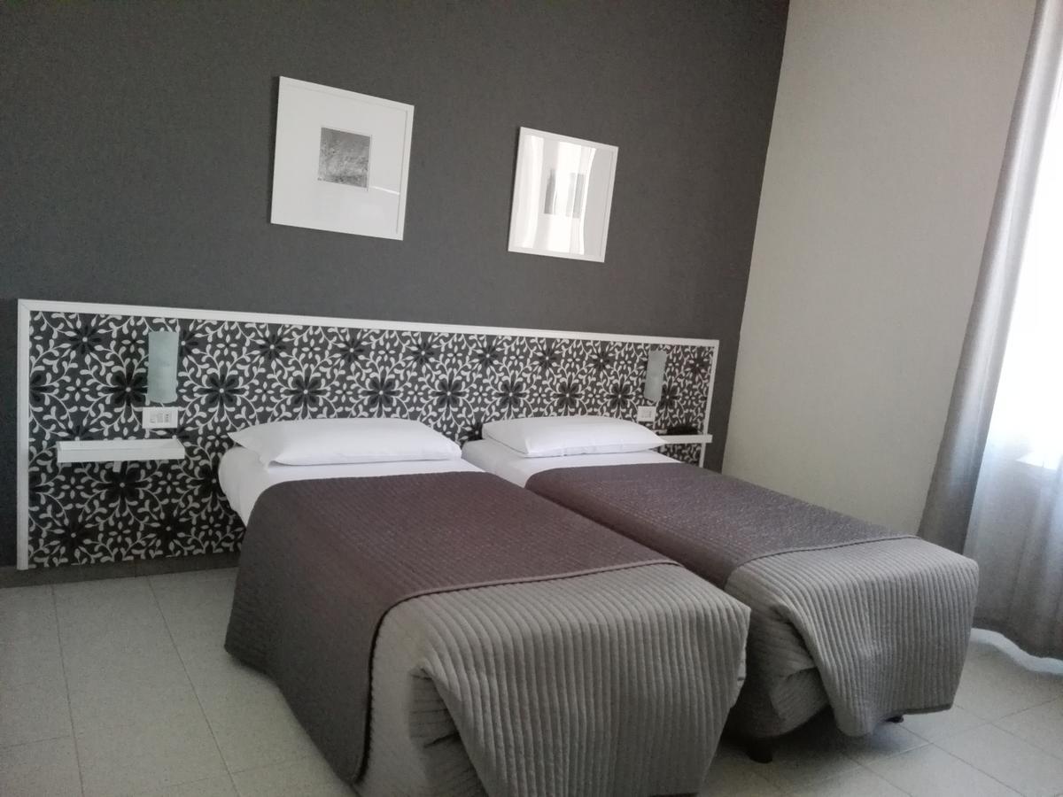 Bert Hotel Sesto San Giovanni Buitenkant foto