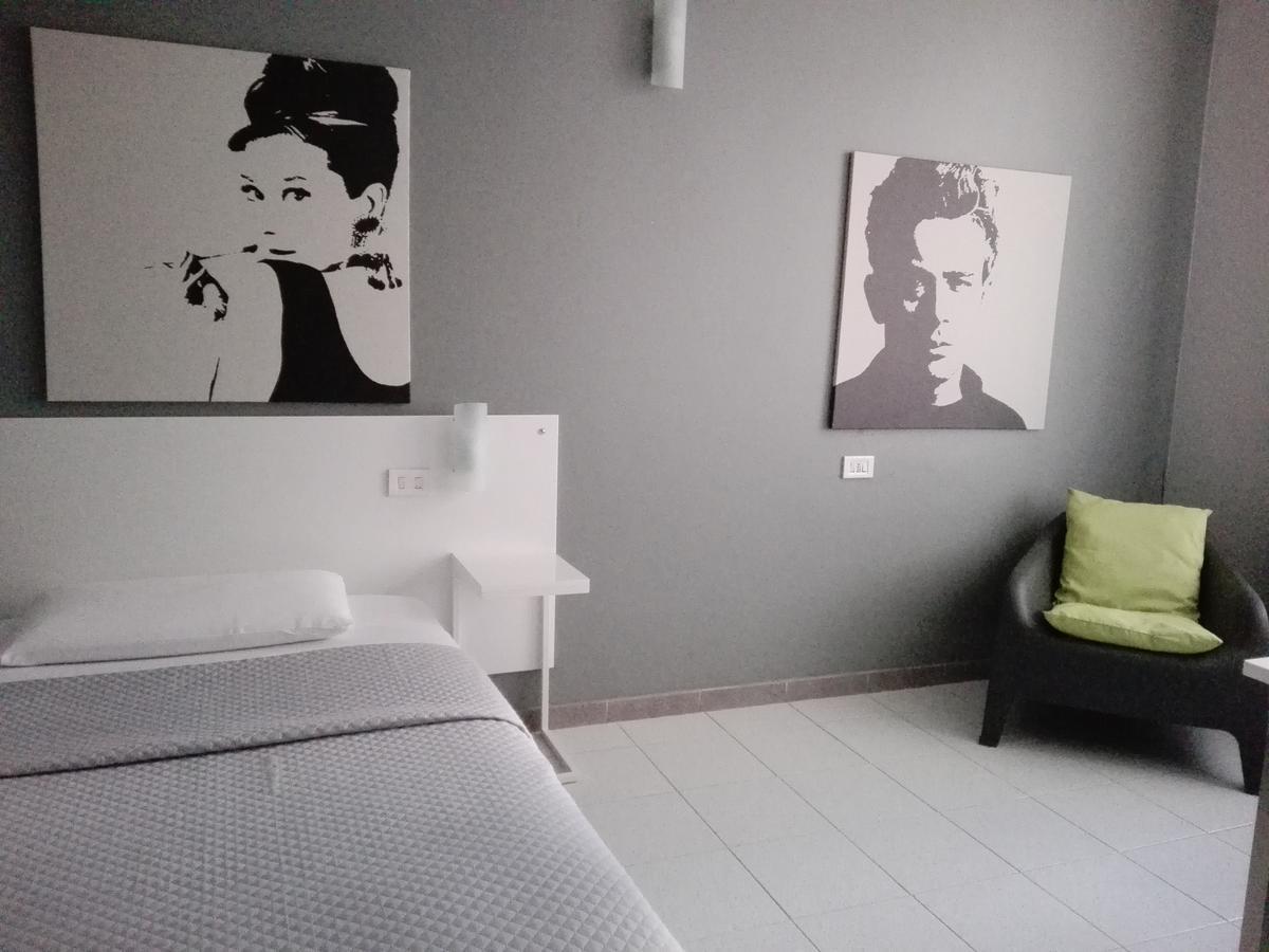 Bert Hotel Sesto San Giovanni Buitenkant foto