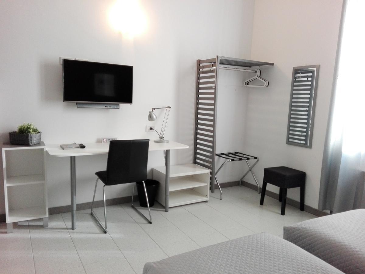 Bert Hotel Sesto San Giovanni Buitenkant foto