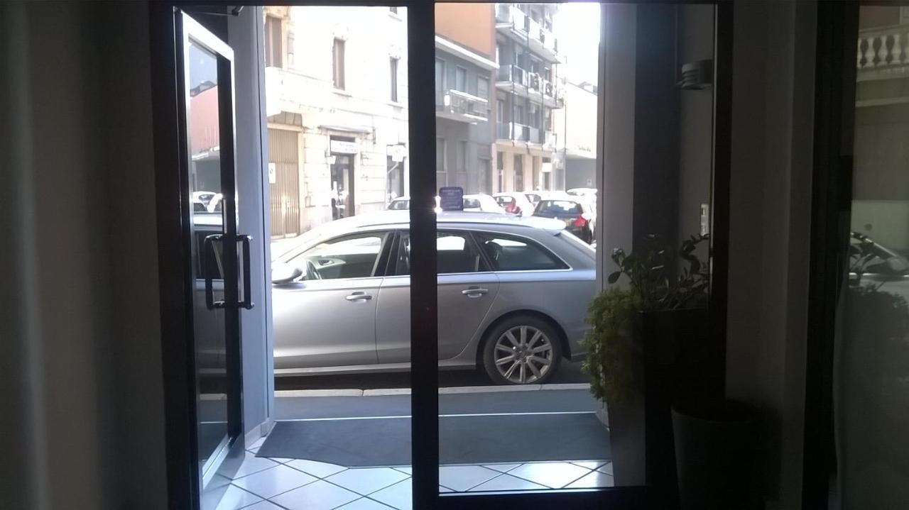 Bert Hotel Sesto San Giovanni Buitenkant foto