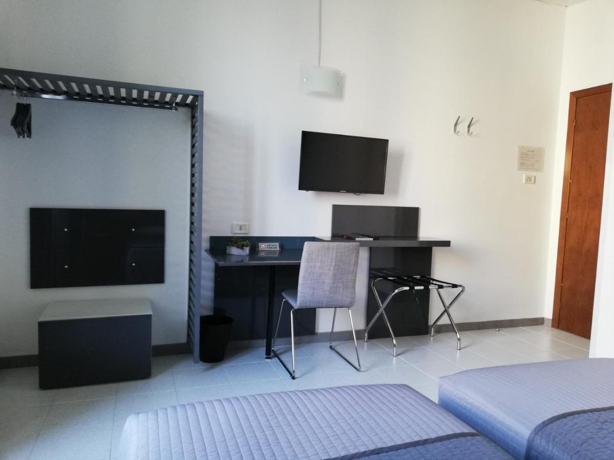 Bert Hotel Sesto San Giovanni Buitenkant foto